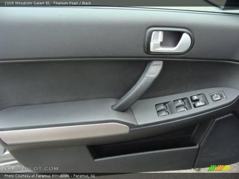 Titanium Pearl / Black 2006 Mitsubishi Galant ES