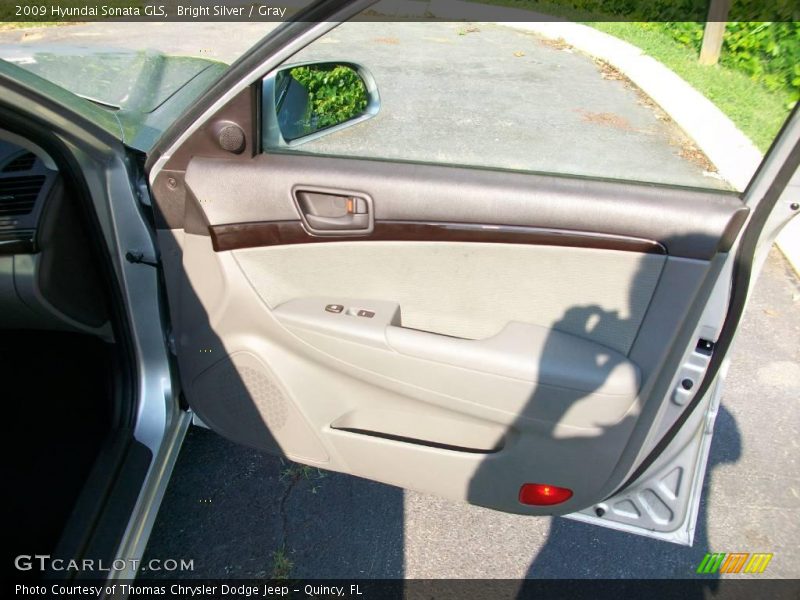 Bright Silver / Gray 2009 Hyundai Sonata GLS