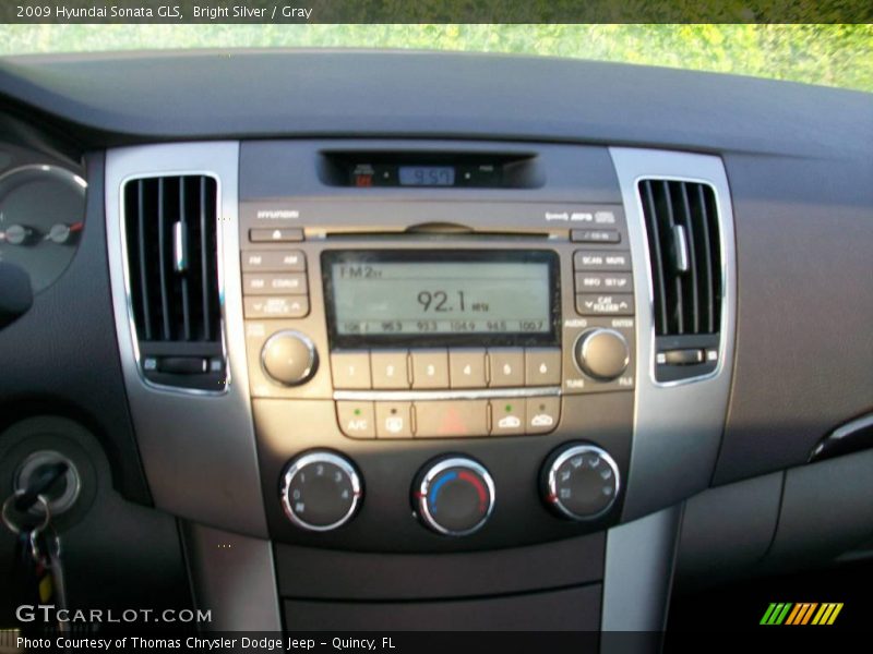 Bright Silver / Gray 2009 Hyundai Sonata GLS