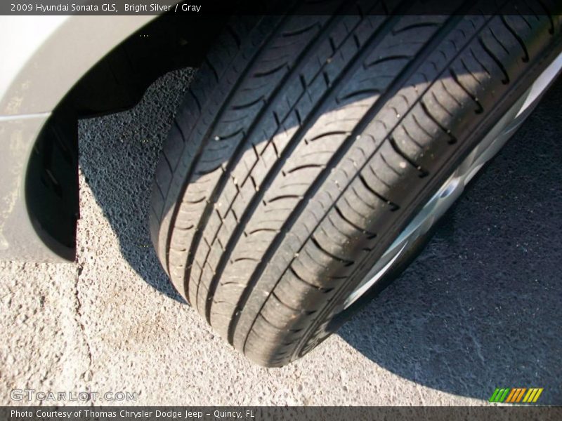 Bright Silver / Gray 2009 Hyundai Sonata GLS