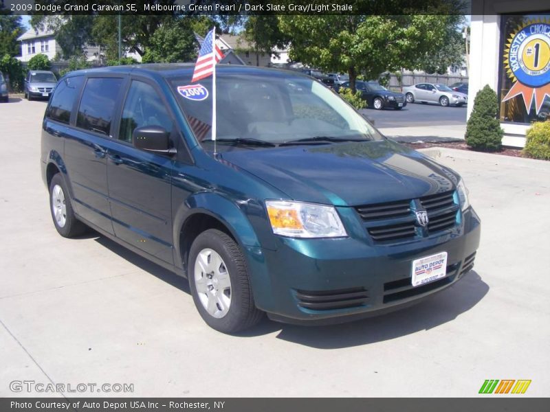 Melbourne Green Pearl / Dark Slate Gray/Light Shale 2009 Dodge Grand Caravan SE