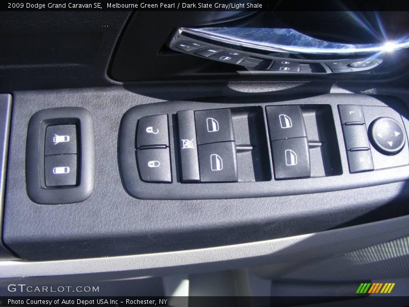 Melbourne Green Pearl / Dark Slate Gray/Light Shale 2009 Dodge Grand Caravan SE