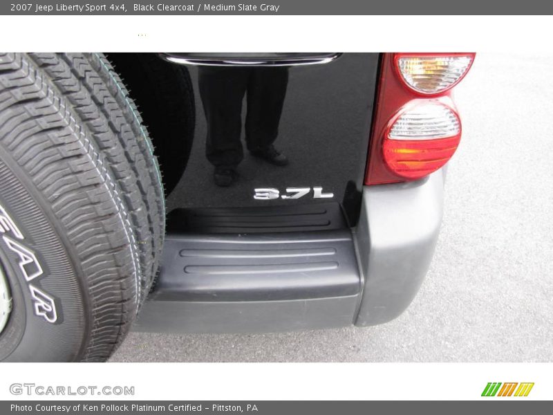 Black Clearcoat / Medium Slate Gray 2007 Jeep Liberty Sport 4x4