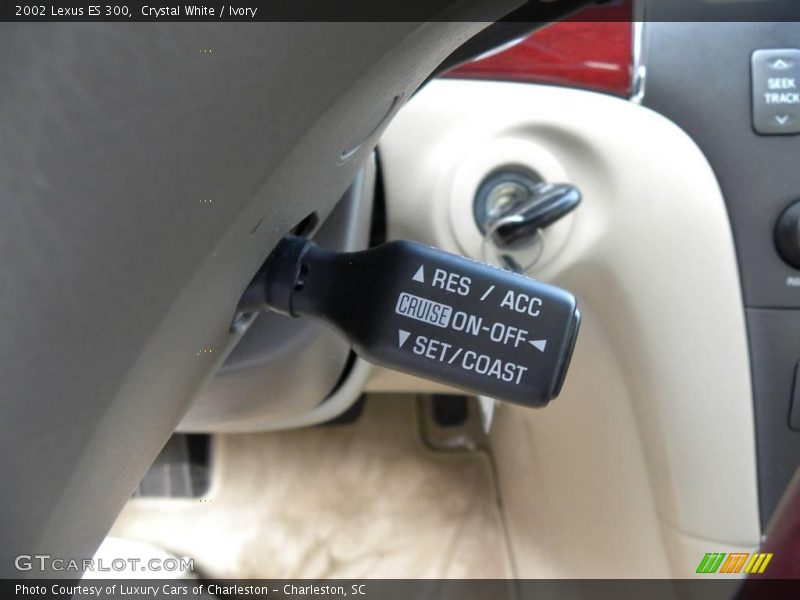 Crystal White / Ivory 2002 Lexus ES 300
