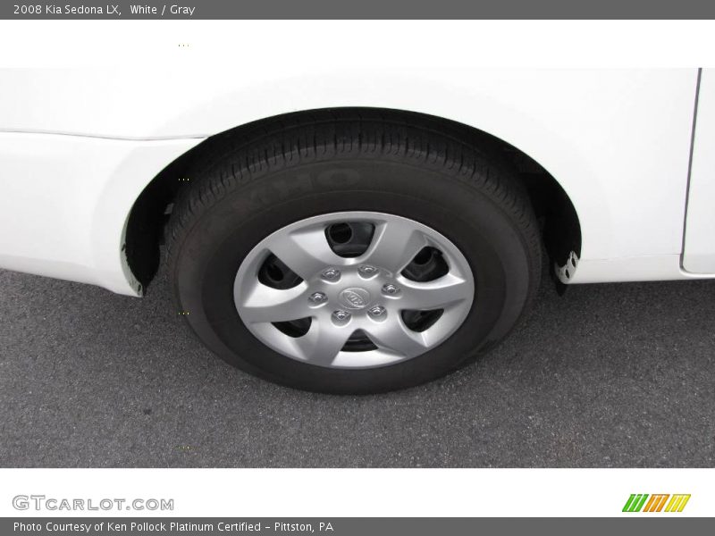 White / Gray 2008 Kia Sedona LX