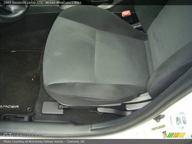Wicked White Satin / Black 2009 Mitsubishi Lancer GTS