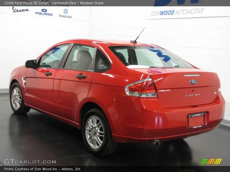 Vermillion Red / Medium Stone 2008 Ford Focus SE Sedan