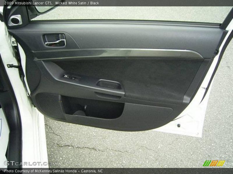Wicked White Satin / Black 2009 Mitsubishi Lancer GTS
