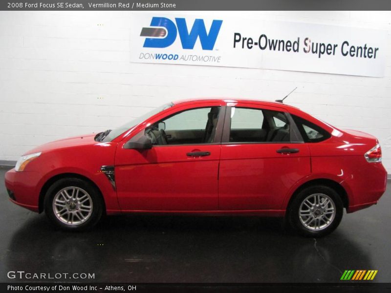 Vermillion Red / Medium Stone 2008 Ford Focus SE Sedan