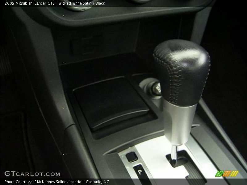 Wicked White Satin / Black 2009 Mitsubishi Lancer GTS