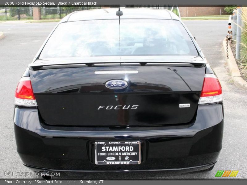 Black / Charcoal Black 2008 Ford Focus SES Sedan