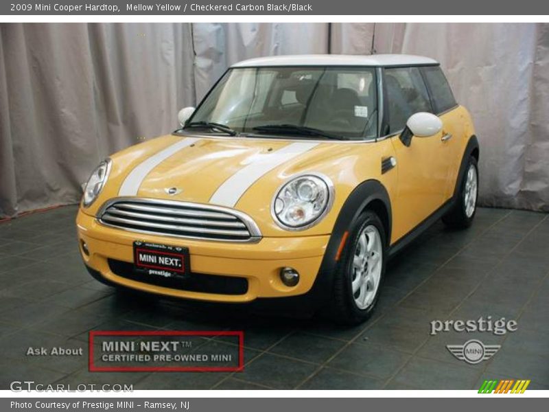 Mellow Yellow / Checkered Carbon Black/Black 2009 Mini Cooper Hardtop