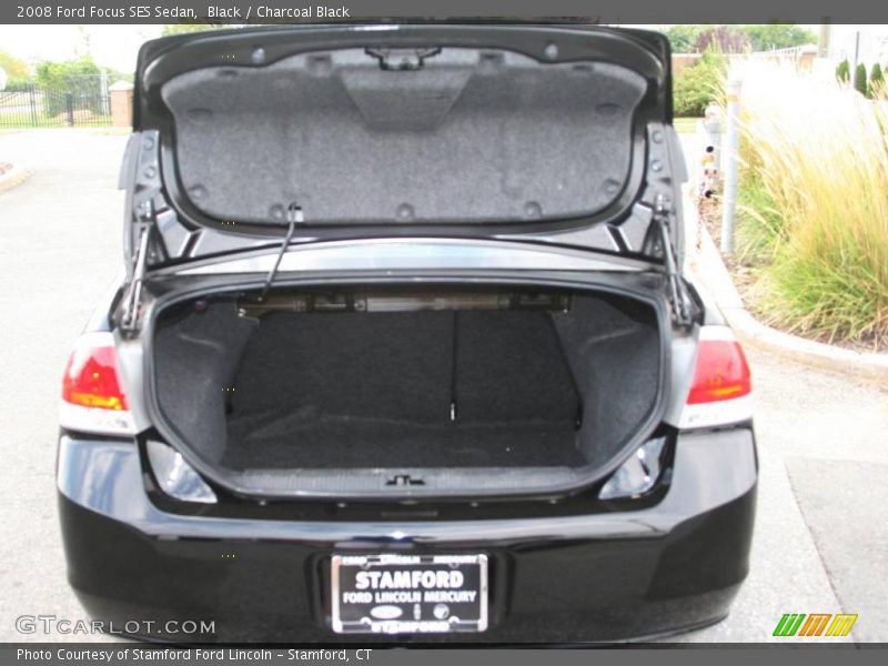 Black / Charcoal Black 2008 Ford Focus SES Sedan