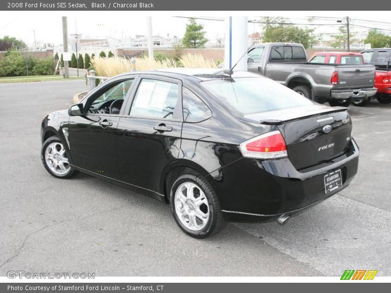 Black / Charcoal Black 2008 Ford Focus SES Sedan