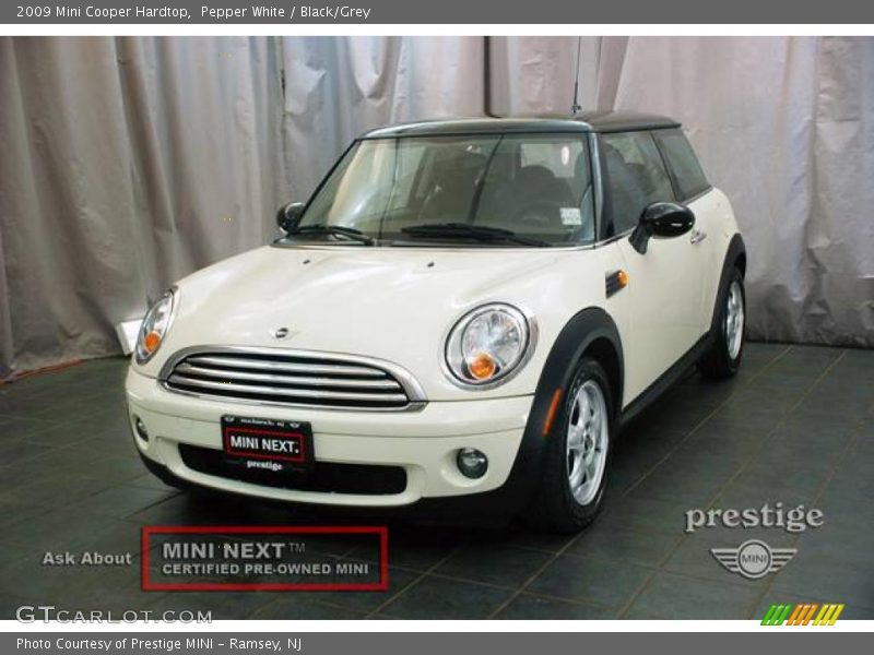 Pepper White / Black/Grey 2009 Mini Cooper Hardtop