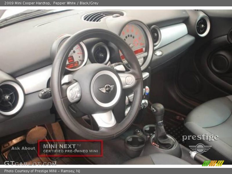 Pepper White / Black/Grey 2009 Mini Cooper Hardtop