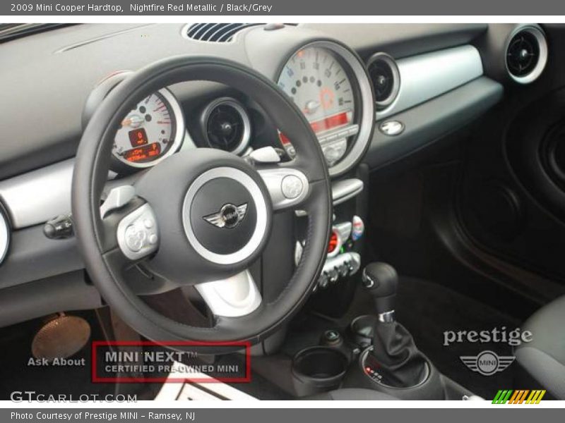 Nightfire Red Metallic / Black/Grey 2009 Mini Cooper Hardtop