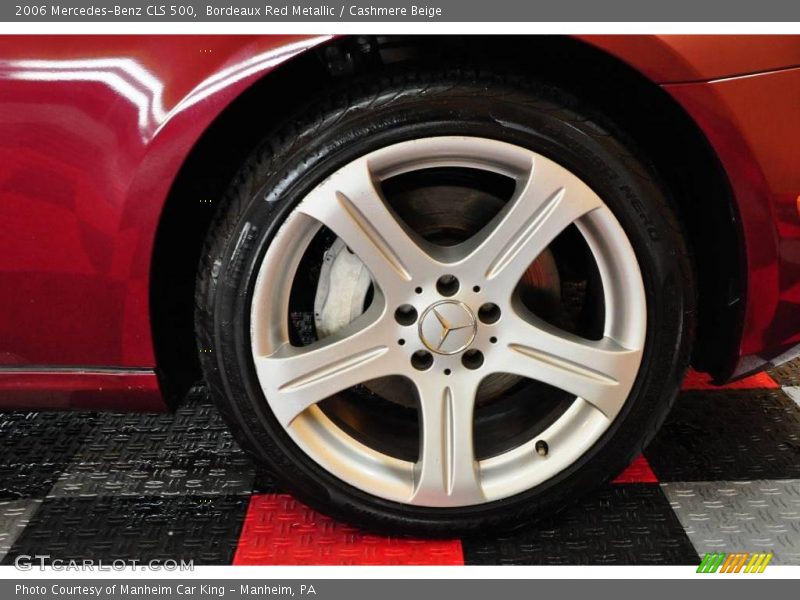 Bordeaux Red Metallic / Cashmere Beige 2006 Mercedes-Benz CLS 500