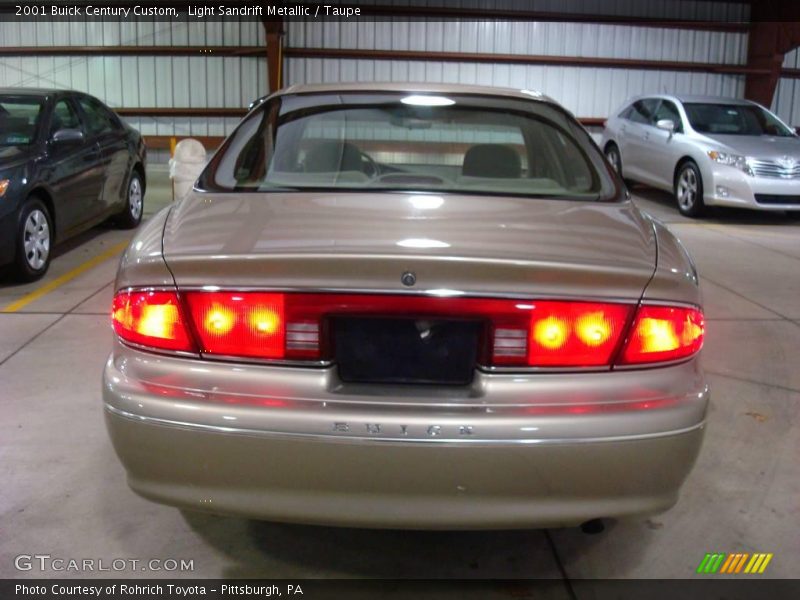 Light Sandrift Metallic / Taupe 2001 Buick Century Custom