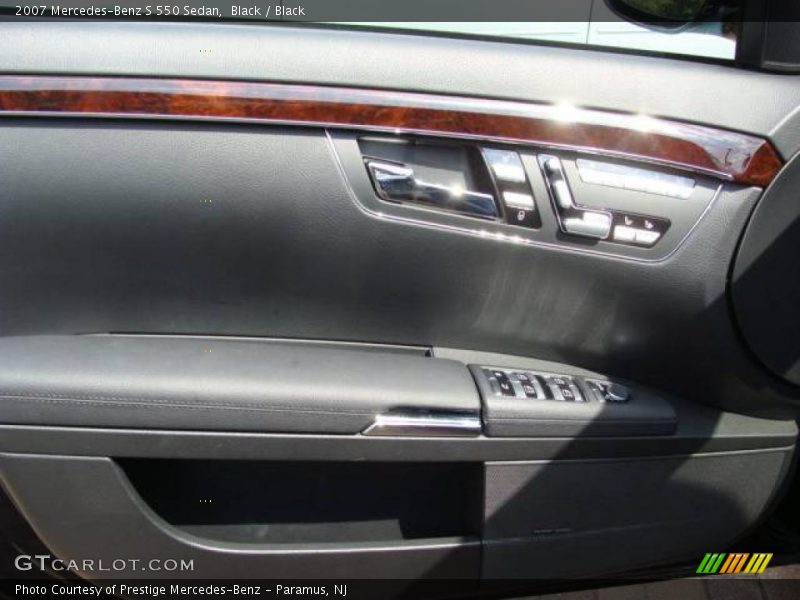 Black / Black 2007 Mercedes-Benz S 550 Sedan