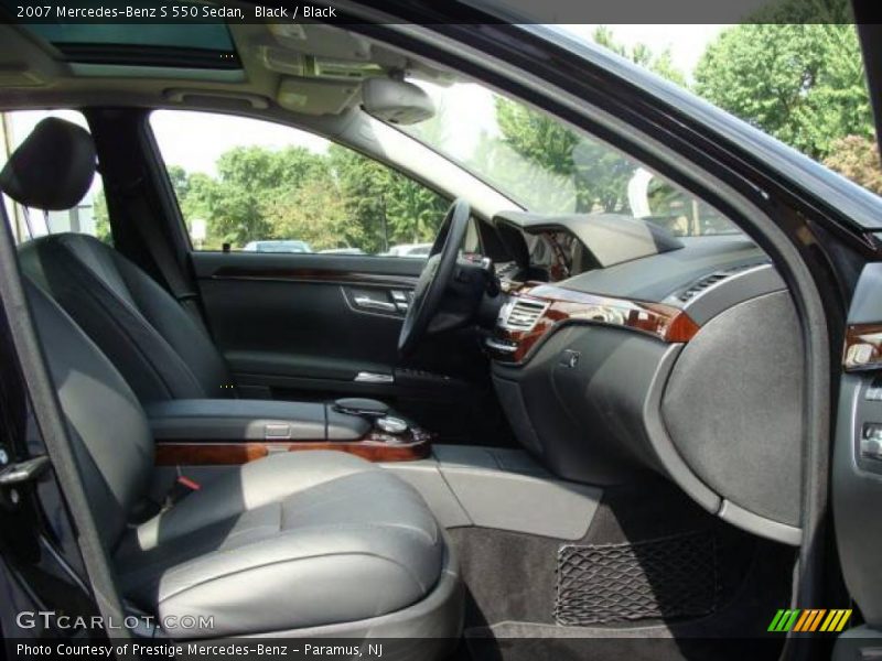 Black / Black 2007 Mercedes-Benz S 550 Sedan