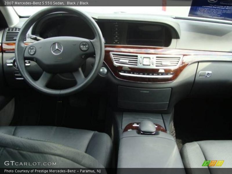 Black / Black 2007 Mercedes-Benz S 550 Sedan