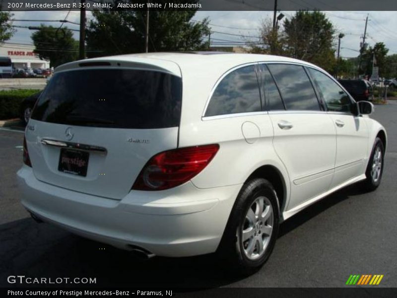 Alabaster White / Macadamia 2007 Mercedes-Benz R 350 4Matic