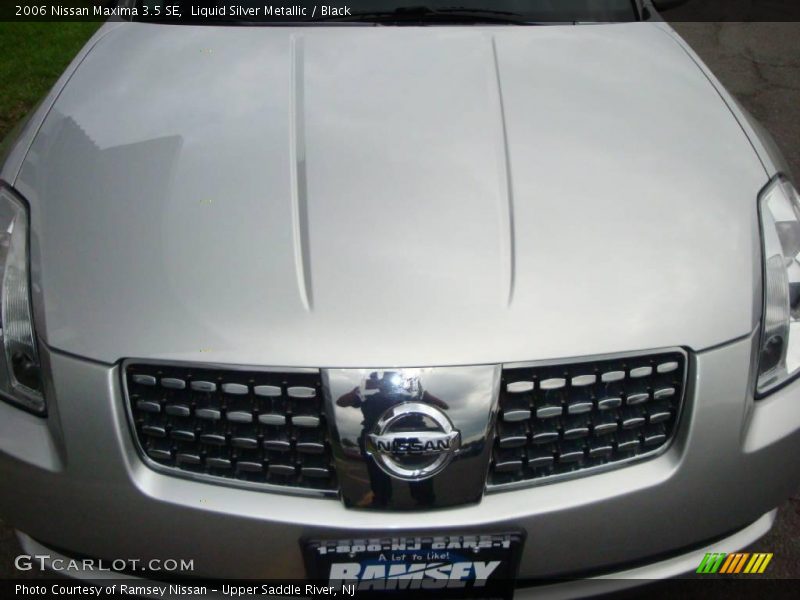 Liquid Silver Metallic / Black 2006 Nissan Maxima 3.5 SE