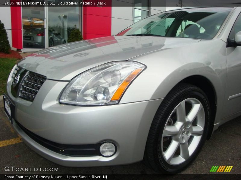 Liquid Silver Metallic / Black 2006 Nissan Maxima 3.5 SE