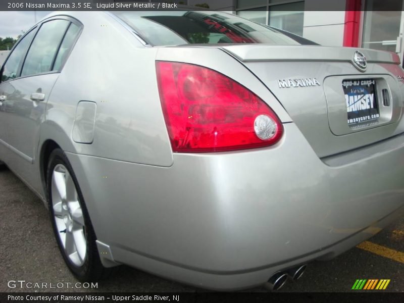 Liquid Silver Metallic / Black 2006 Nissan Maxima 3.5 SE