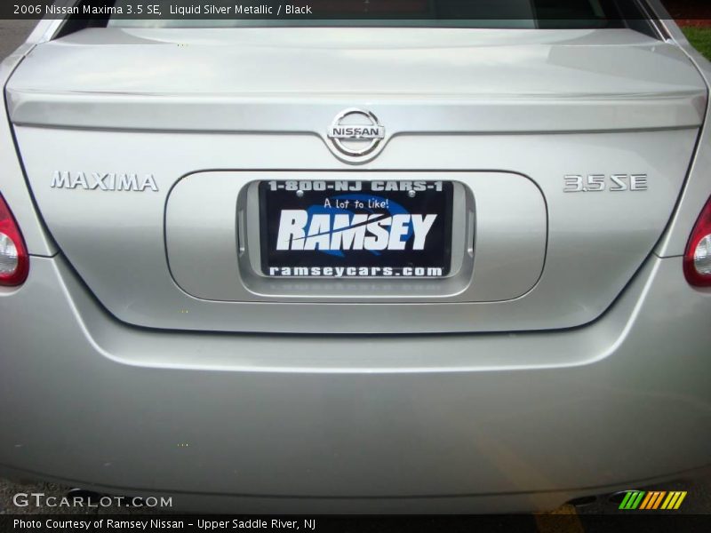 Liquid Silver Metallic / Black 2006 Nissan Maxima 3.5 SE