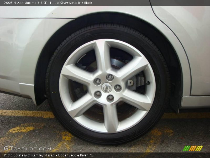 Liquid Silver Metallic / Black 2006 Nissan Maxima 3.5 SE