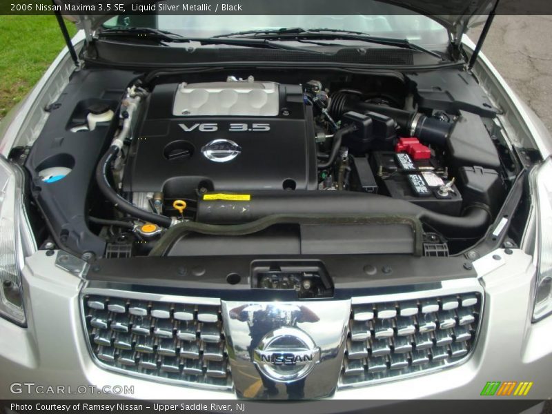 Liquid Silver Metallic / Black 2006 Nissan Maxima 3.5 SE