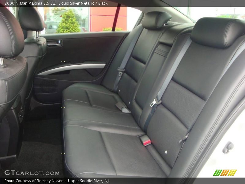 Liquid Silver Metallic / Black 2006 Nissan Maxima 3.5 SE