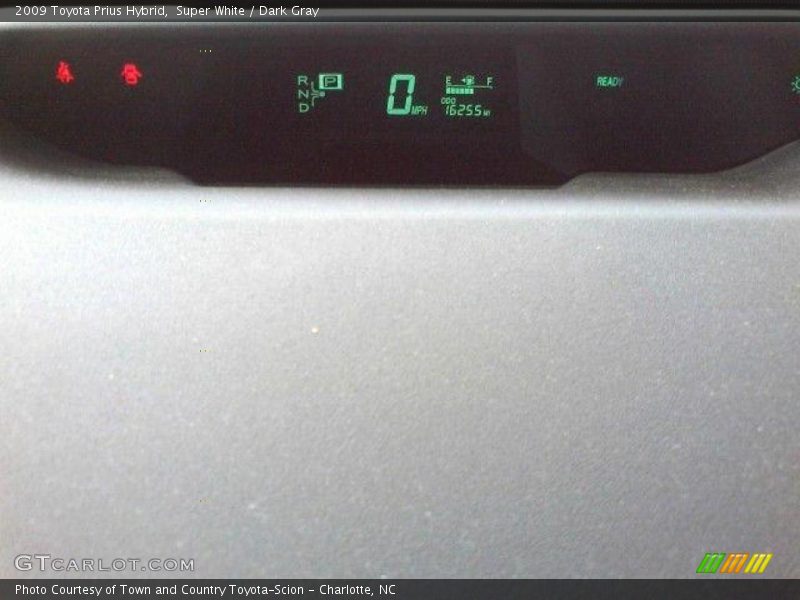 Super White / Dark Gray 2009 Toyota Prius Hybrid