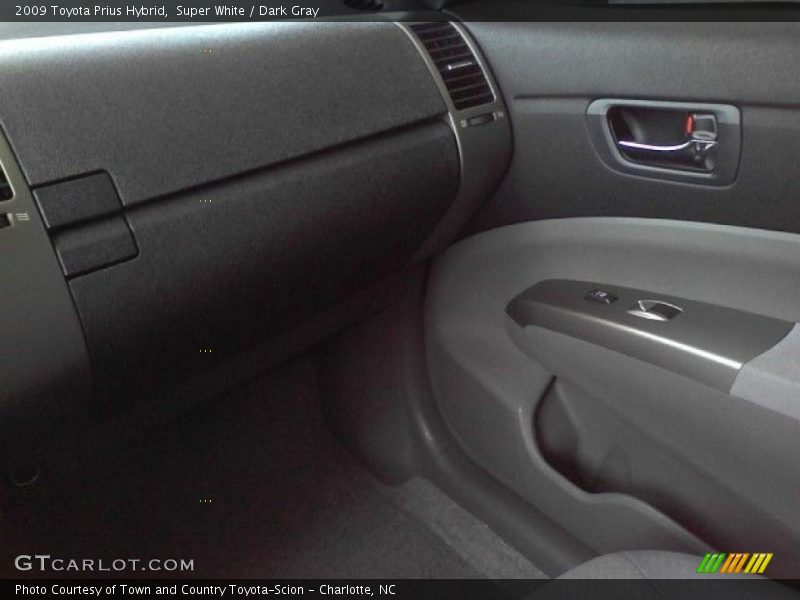 Super White / Dark Gray 2009 Toyota Prius Hybrid