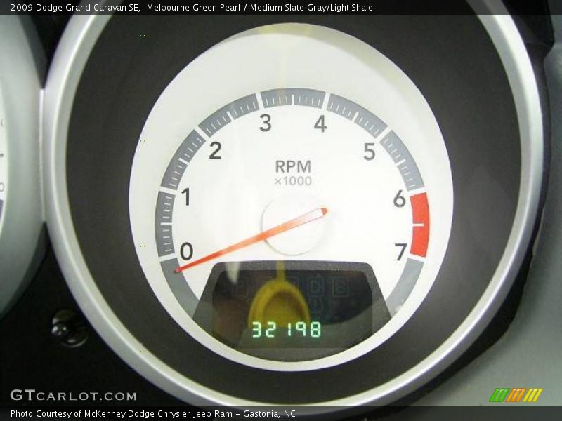 Melbourne Green Pearl / Medium Slate Gray/Light Shale 2009 Dodge Grand Caravan SE