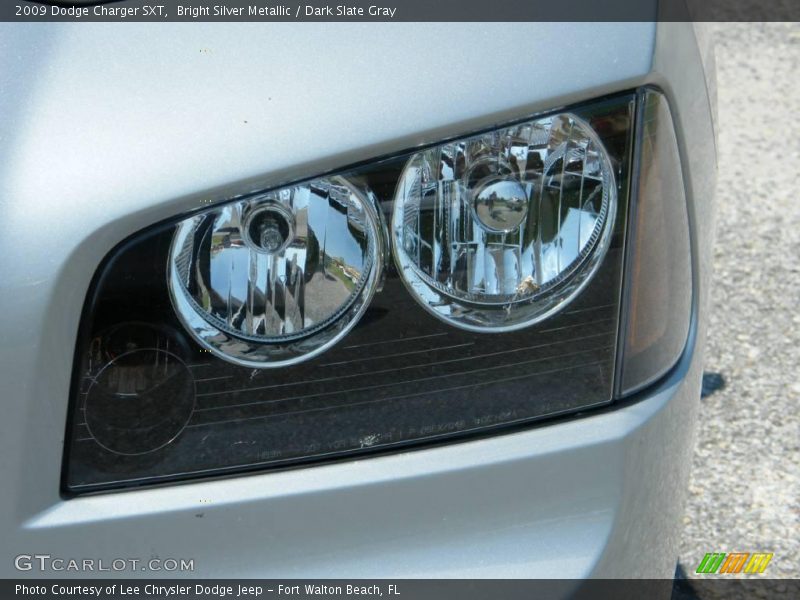 Bright Silver Metallic / Dark Slate Gray 2009 Dodge Charger SXT