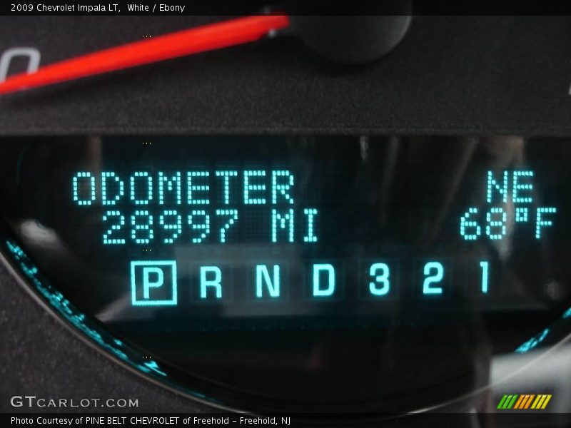 White / Ebony 2009 Chevrolet Impala LT