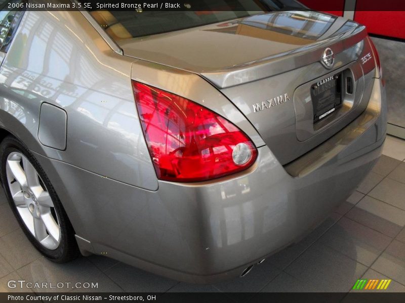 Spirited Bronze Pearl / Black 2006 Nissan Maxima 3.5 SE