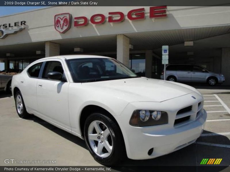 Stone White / Dark Slate Gray 2009 Dodge Charger SE