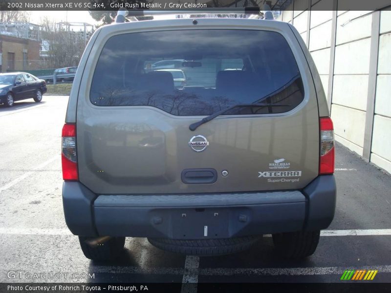 Gold Rush Metallic / Gray Celadon 2002 Nissan Xterra XE V6 SC 4x4