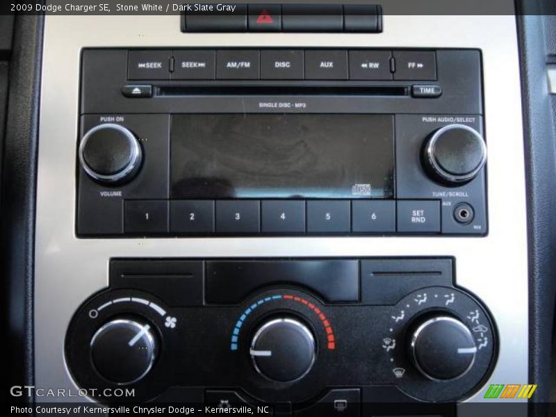 Stone White / Dark Slate Gray 2009 Dodge Charger SE