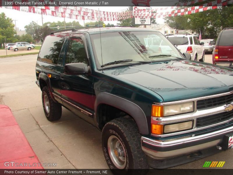 Emerald Green Metallic / Tan 1995 Chevrolet Tahoe LT 4x4