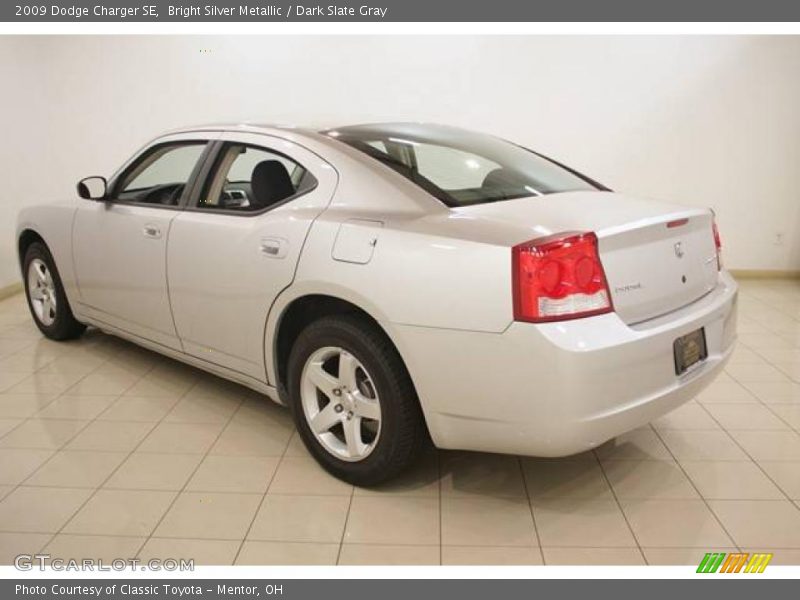 Bright Silver Metallic / Dark Slate Gray 2009 Dodge Charger SE