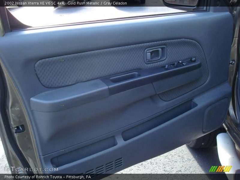 Gold Rush Metallic / Gray Celadon 2002 Nissan Xterra XE V6 SC 4x4