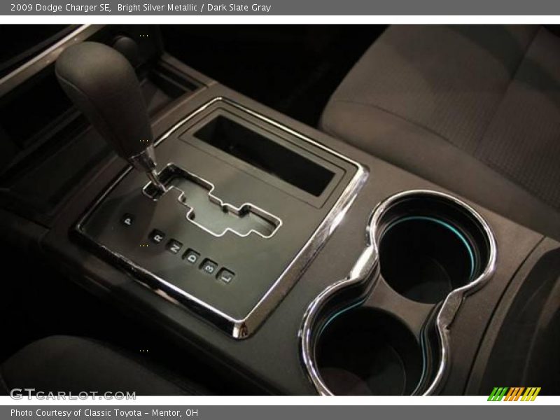 Bright Silver Metallic / Dark Slate Gray 2009 Dodge Charger SE