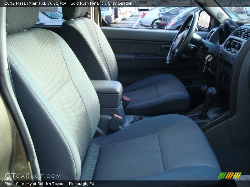 Gold Rush Metallic / Gray Celadon 2002 Nissan Xterra XE V6 SC 4x4