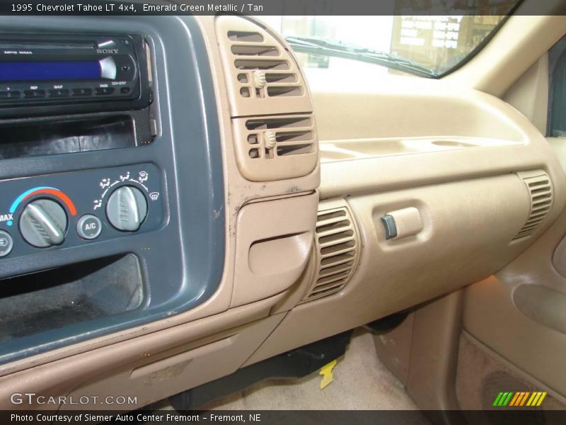 Emerald Green Metallic / Tan 1995 Chevrolet Tahoe LT 4x4