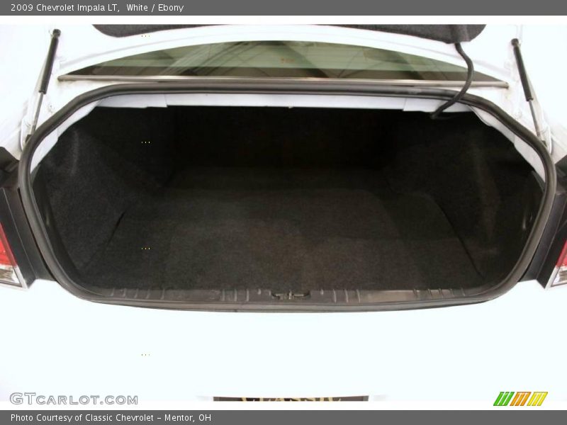 White / Ebony 2009 Chevrolet Impala LT